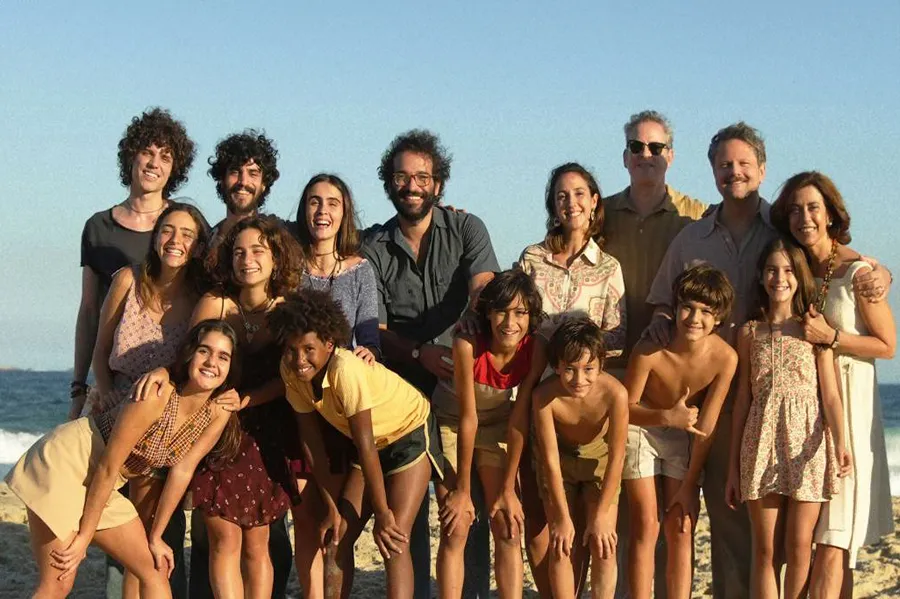 É do Brasil, 'Ainda Estou Aqui' é eleito melhor filme internacional e vence o Oscar 2025