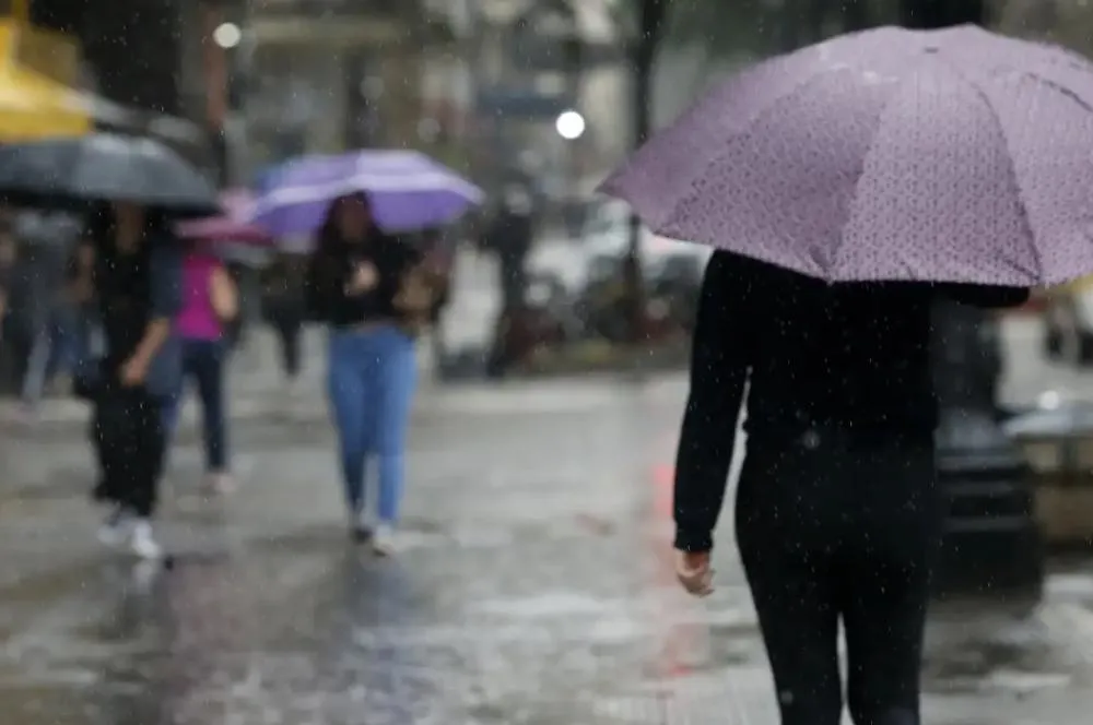 Sem calorão: frente fria avança pelo país. Veja onde chega primeiro