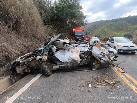 Grave acidente na BR 381 próximo a Governador Valadares tira a vida de uma pessoa
