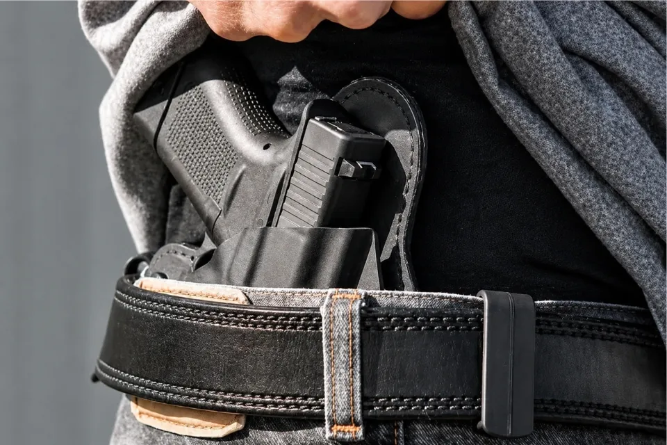 Novas profissões terão direito ao porte de arma no Brasil; veja quais são